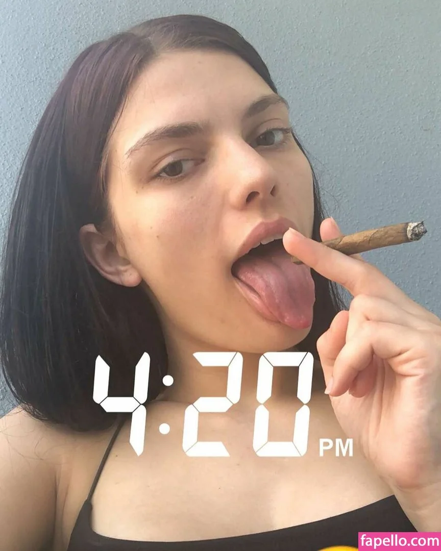 Sadie Blake Onlyfans Photo Gallery 