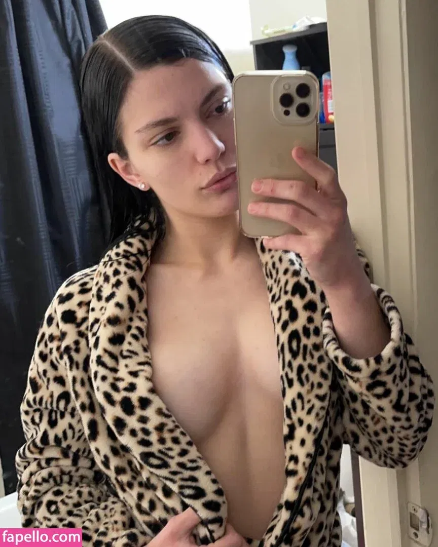 Sadie Blake Onlyfans Photo Gallery 