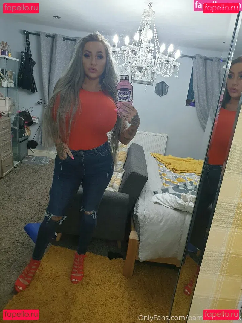bigbustyblondeuk Onlyfans Photo Gallery 