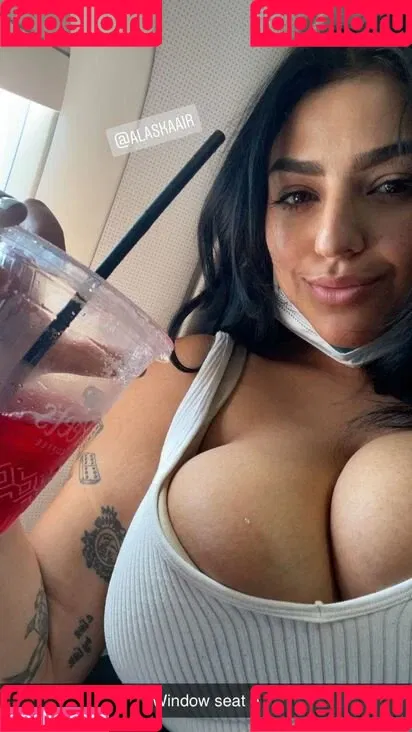 Charlotte Godoy Onlyfans Photo Gallery 