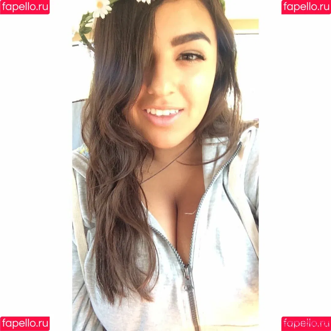 Charlotte Godoy Onlyfans Photo Gallery 