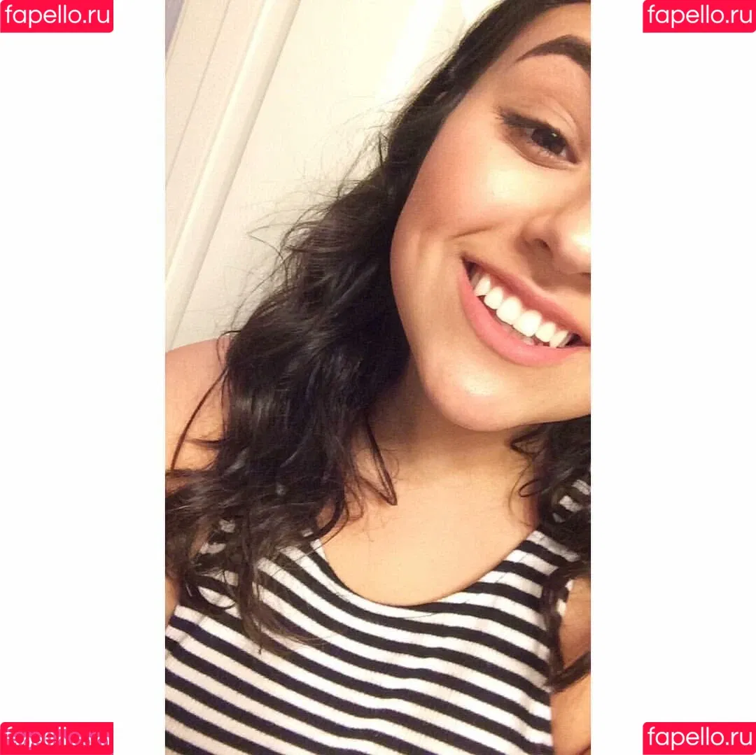 Charlotte Godoy Onlyfans Photo Gallery 