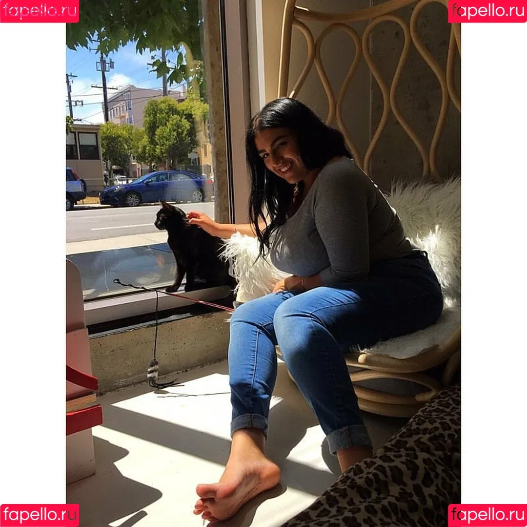 Charlotte Godoy Onlyfans Photo Gallery 