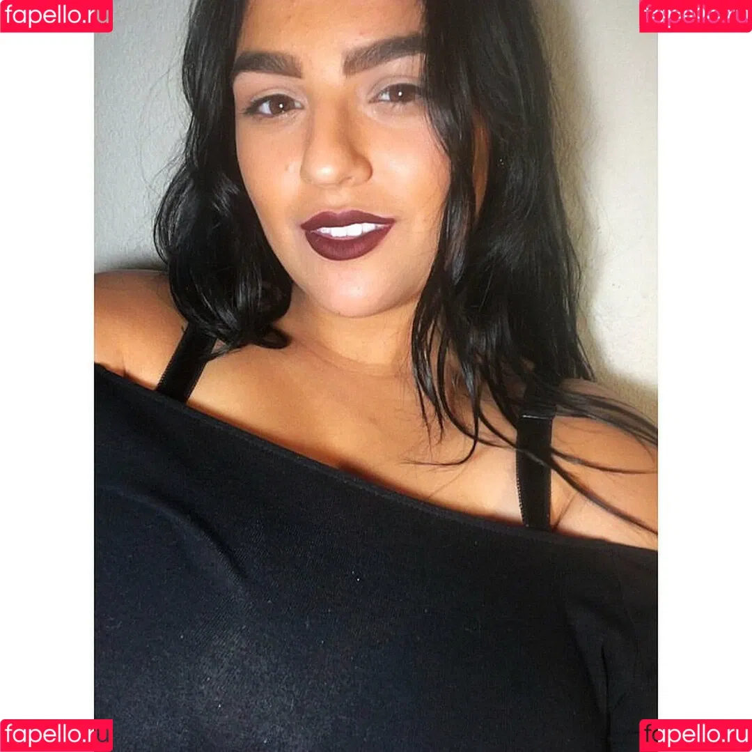 Charlotte Godoy Onlyfans Photo Gallery 