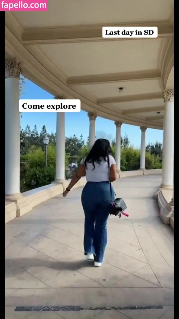 Charlotte Godoy Onlyfans Photo Gallery 