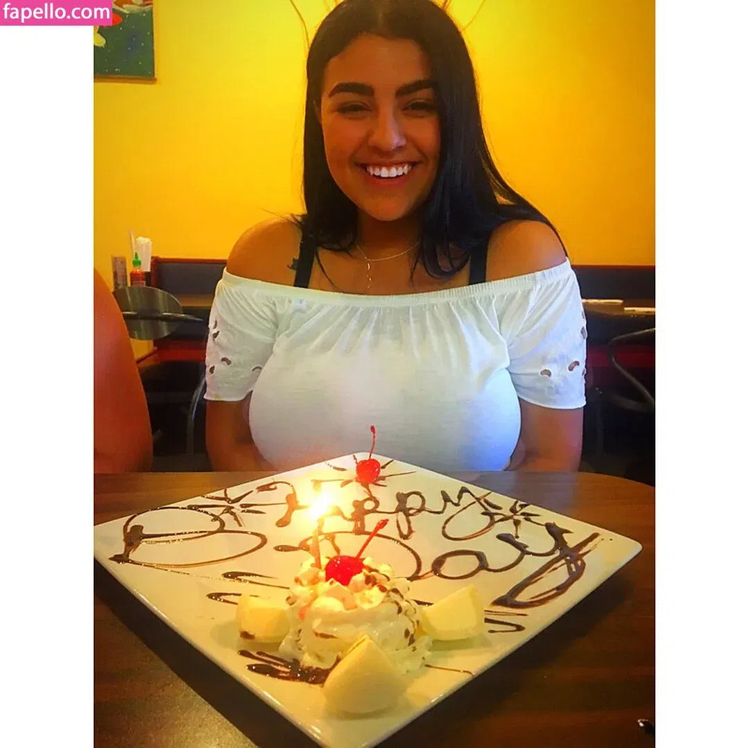 Charlotte Godoy Onlyfans Photo Gallery 