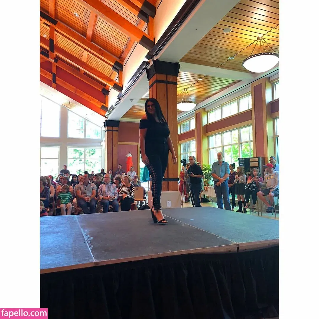 Charlotte Godoy Onlyfans Photo Gallery 