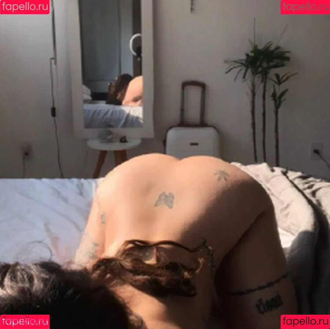 aks4vage Onlyfans Photo Gallery 