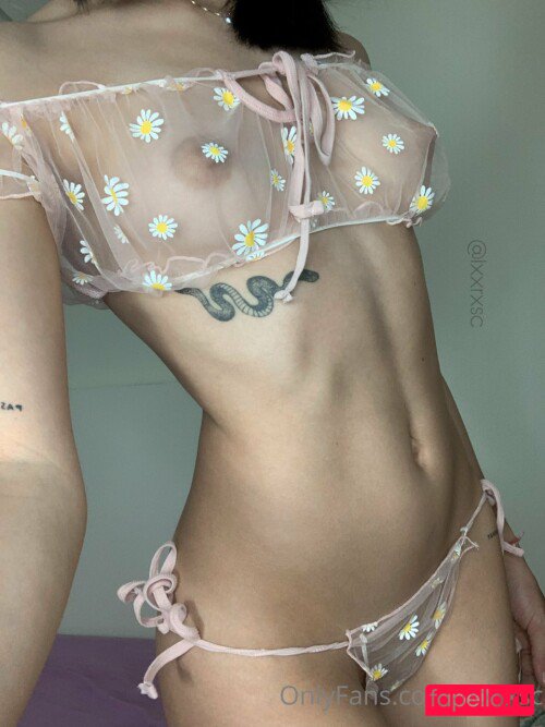 Lxxrxsc Nude Onlyfans Photo 13
