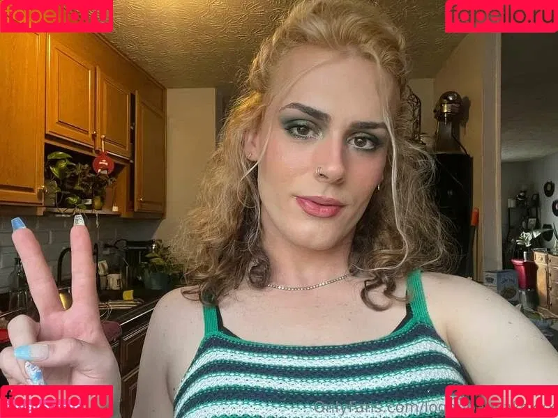 Logan Cakes Onlyfans Photo Gallery 