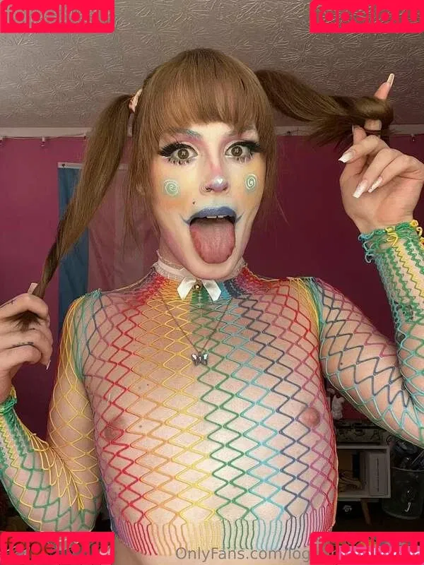 Logan Cakes Onlyfans Photo Gallery 