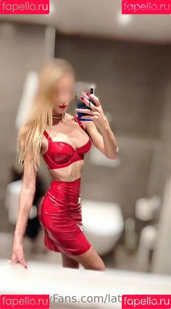 latexlolaxo Onlyfans Photo Gallery 