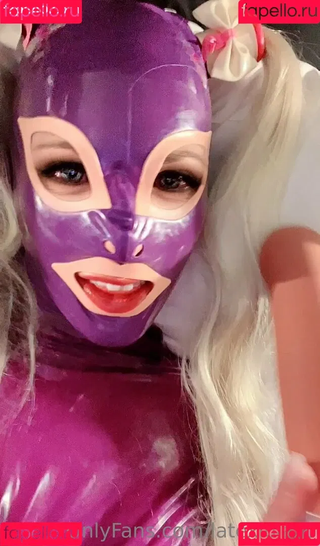 latexlolaxo Onlyfans Photo Gallery 