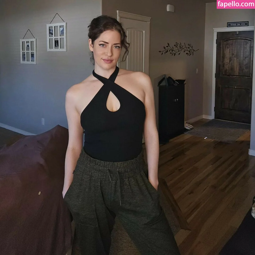 KatiePetersPlays Onlyfans Photo Gallery 