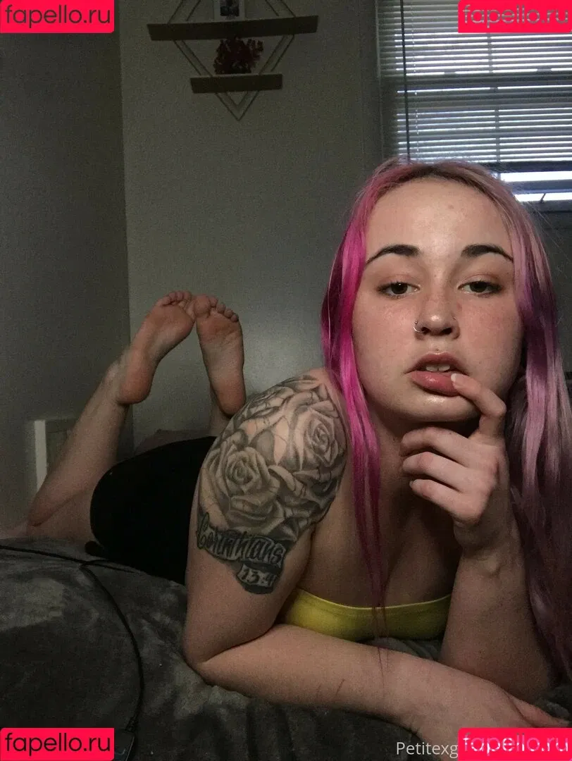 LolaxPeach Onlyfans Photo Gallery 