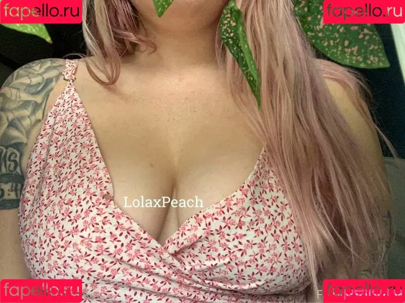 LolaxPeach Onlyfans Photo Gallery 