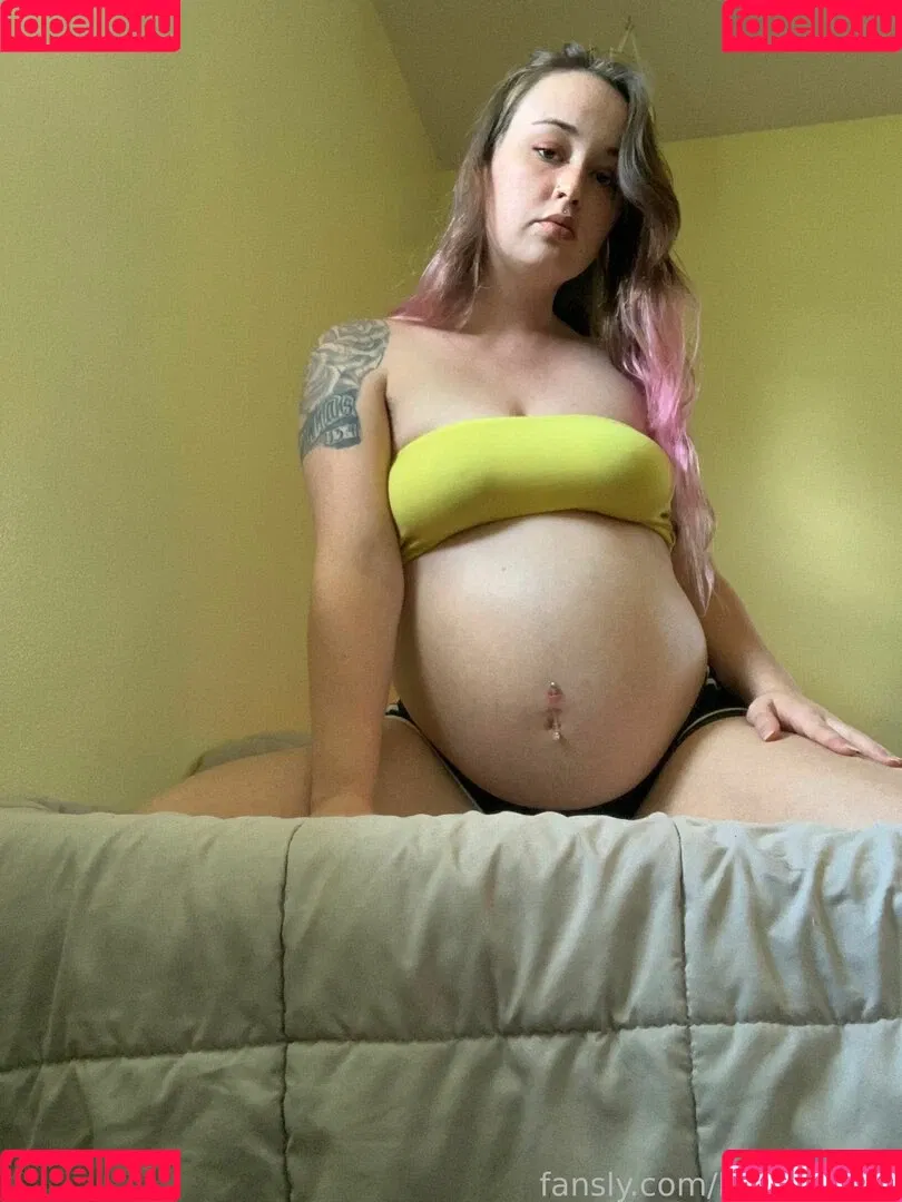 LolaxPeach Onlyfans Photo Gallery 