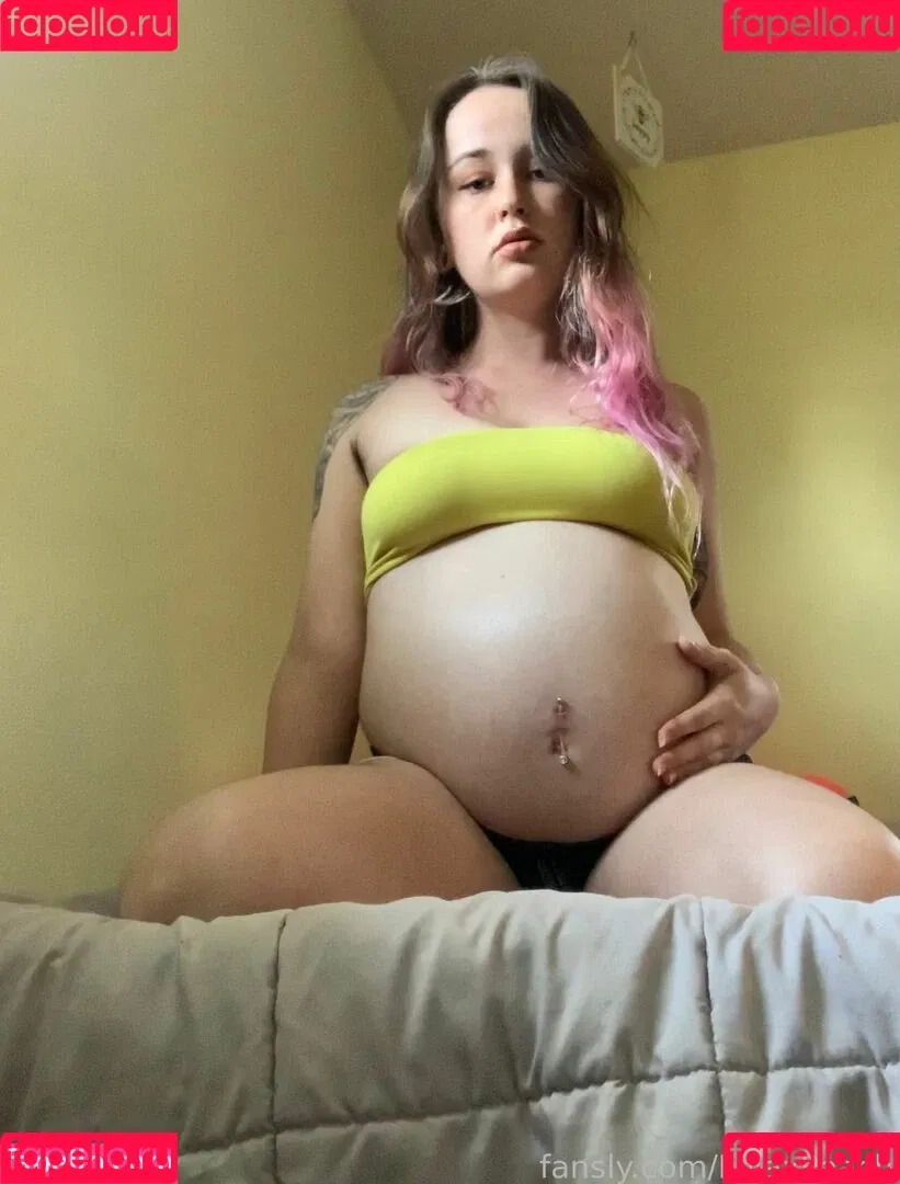 LolaxPeach Onlyfans Photo Gallery 