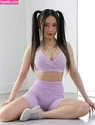 Chloe Ting Onlyfans Photo Gallery 