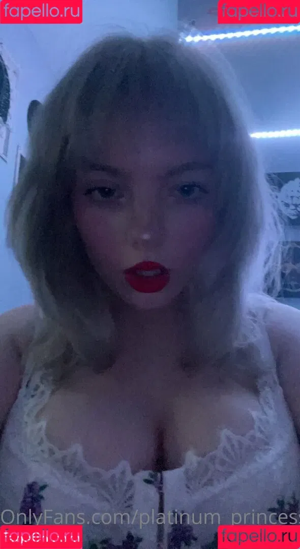 Trap.house.mom Onlyfans Photo Gallery 