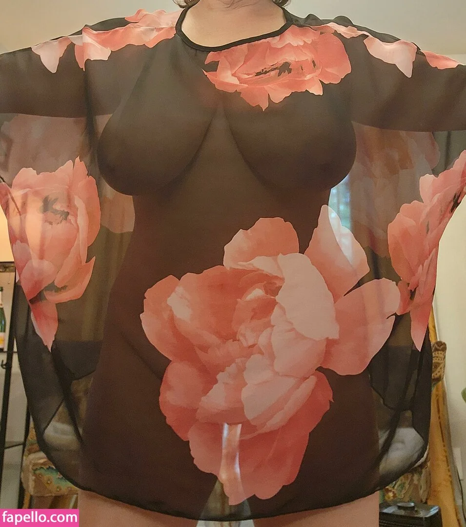 Susan 36DDD VIP Onlyfans Photo Gallery 