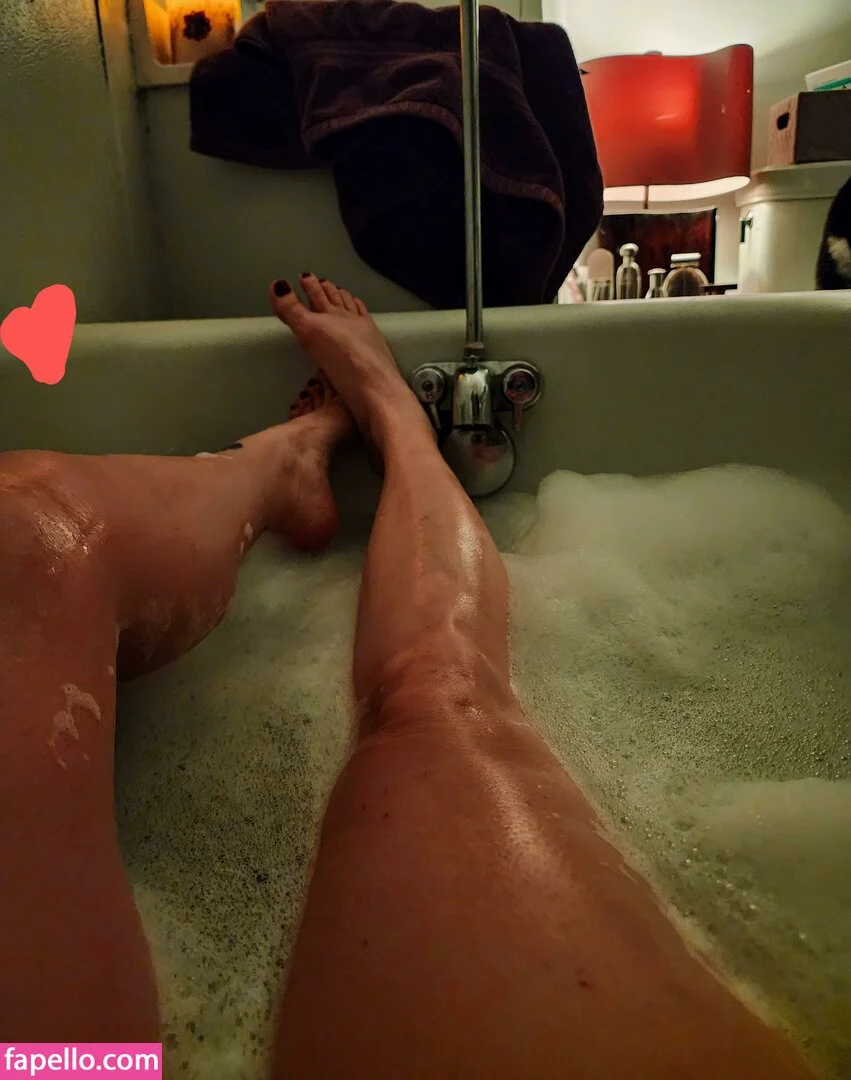 Susan 36DDD VIP Onlyfans Photo Gallery 