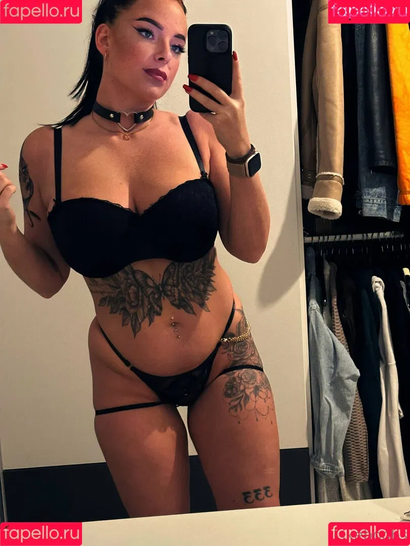 MissUnderCover._ Onlyfans Photo Gallery 