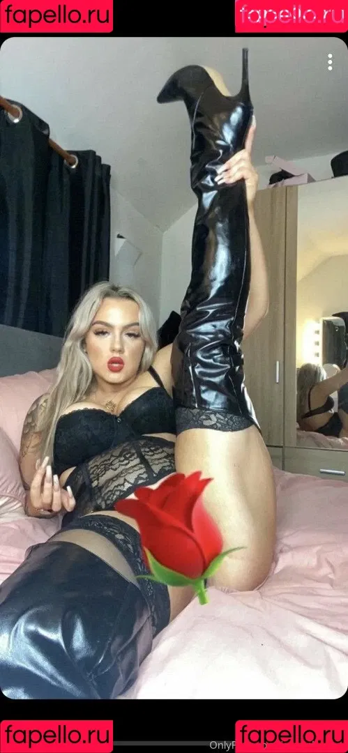 Kiera Brady Onlyfans Photo Gallery 