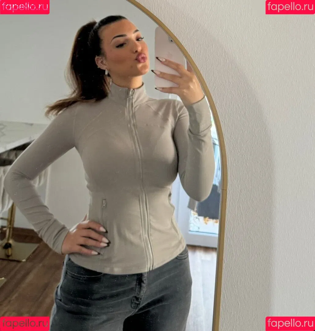 Jiena Viduka Onlyfans Photo Gallery 