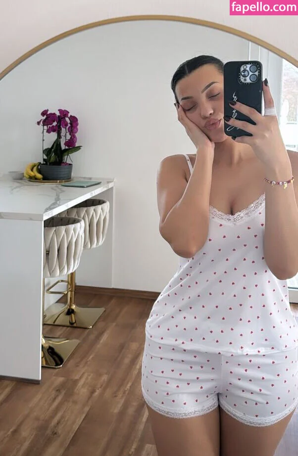 Jiena Viduka Onlyfans Photo Gallery 