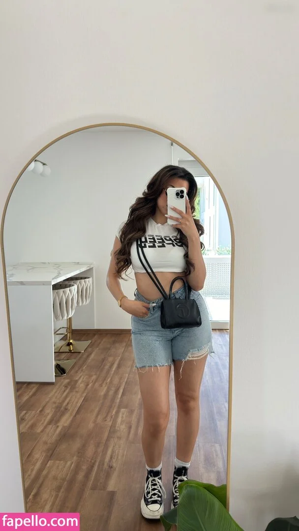 Jiena Viduka Onlyfans Photo Gallery 