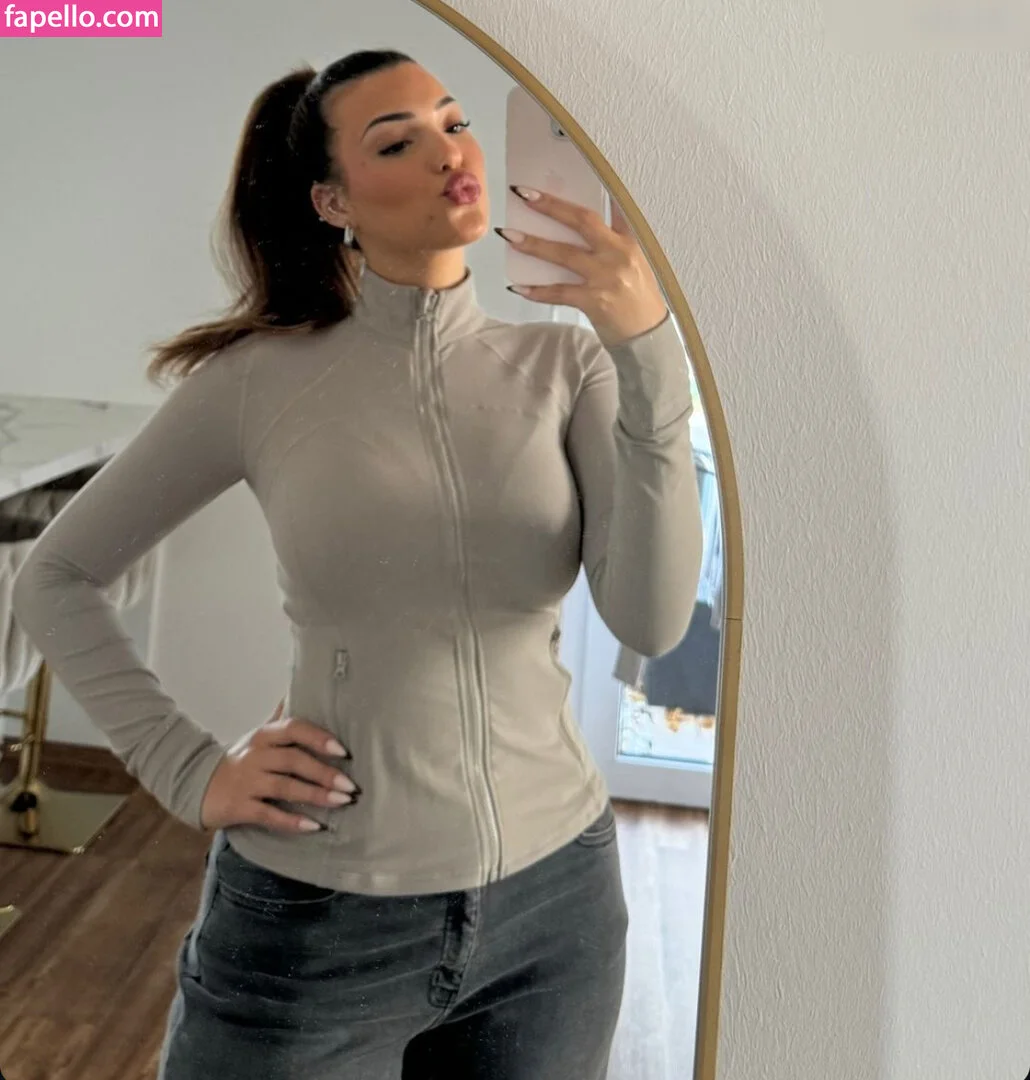 Jiena Viduka Onlyfans Photo Gallery 