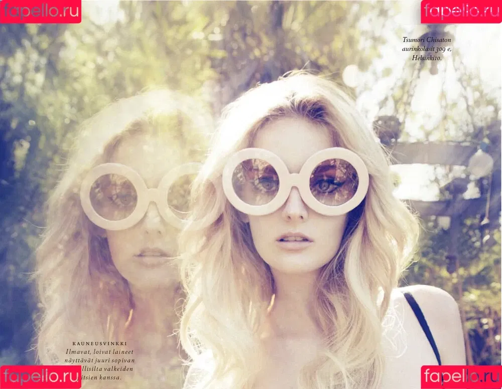 Lydia Hearst Onlyfans Photo Gallery 