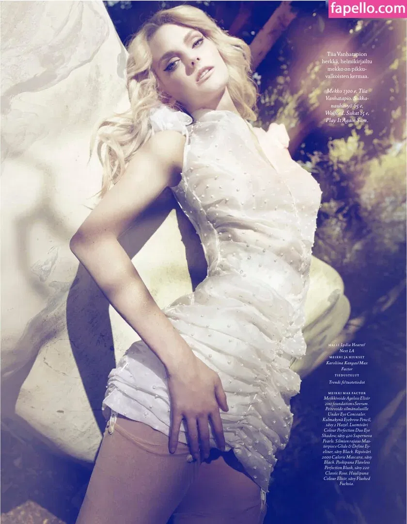 Lydia Hearst Onlyfans Photo Gallery 