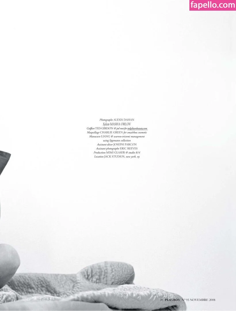 Lydia Hearst Onlyfans Photo Gallery 