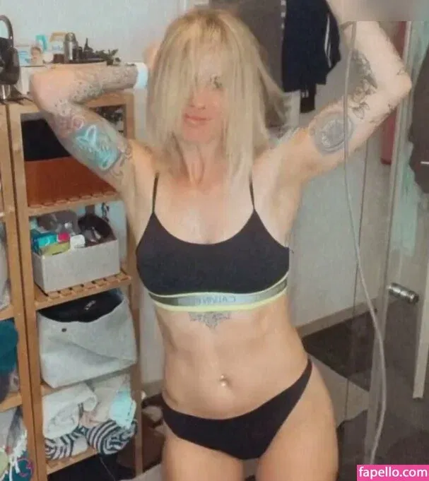 Pia Tillmann Onlyfans Photo Gallery 