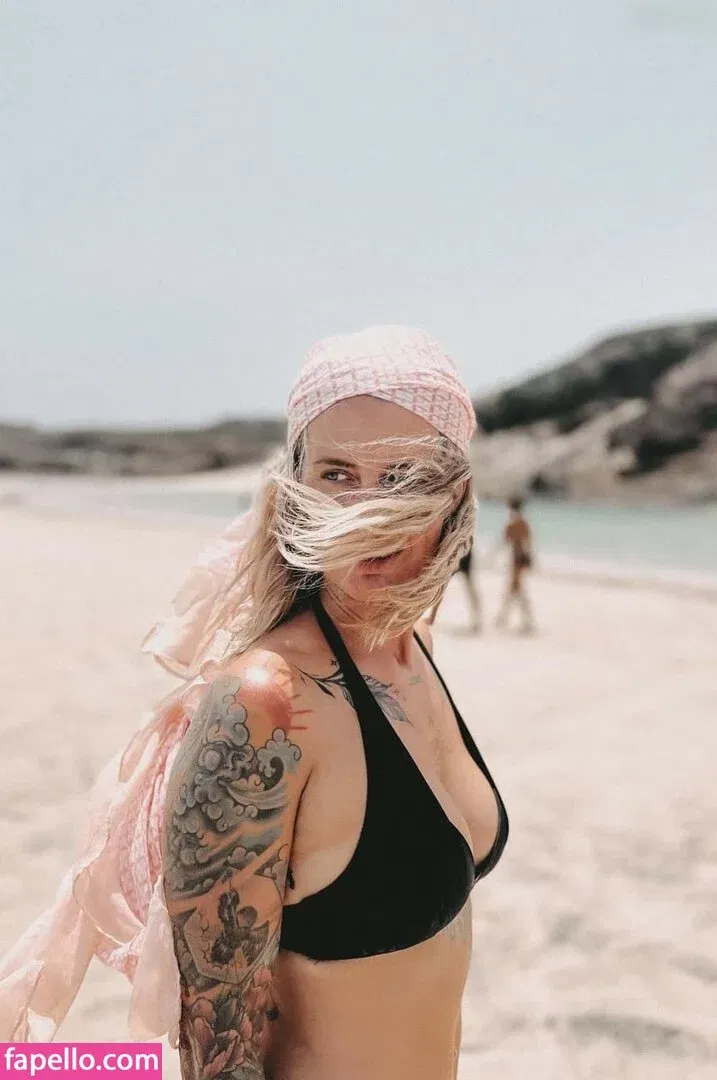 Pia Tillmann Onlyfans Photo Gallery 