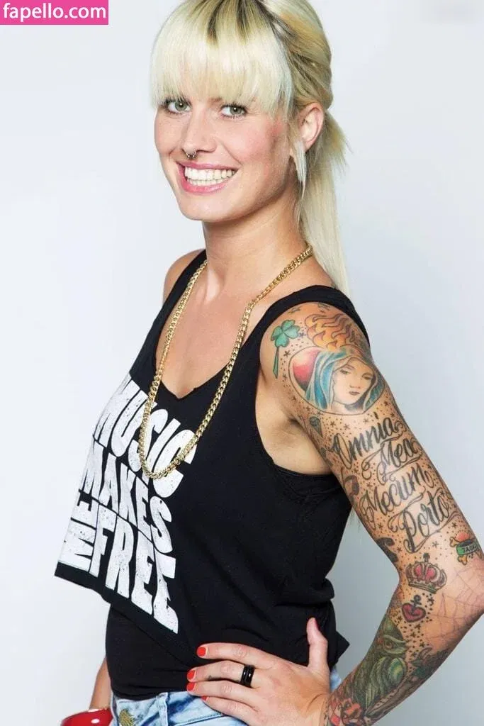 Pia Tillmann Onlyfans Photo Gallery 