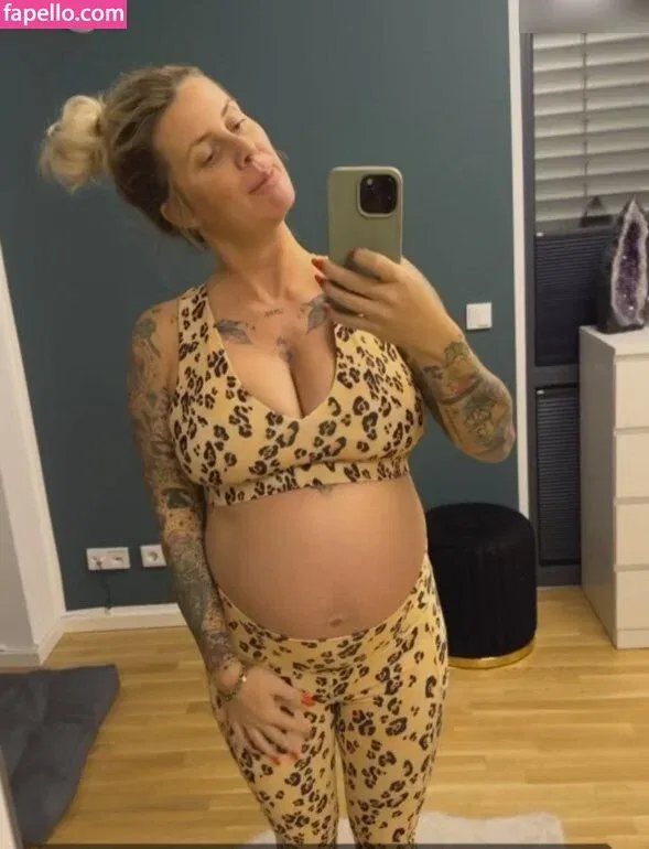 Pia Tillmann Onlyfans Photo Gallery 