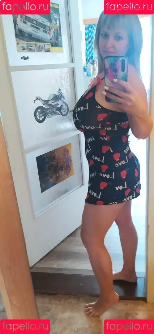 bustyelenfree Onlyfans Photo Gallery 