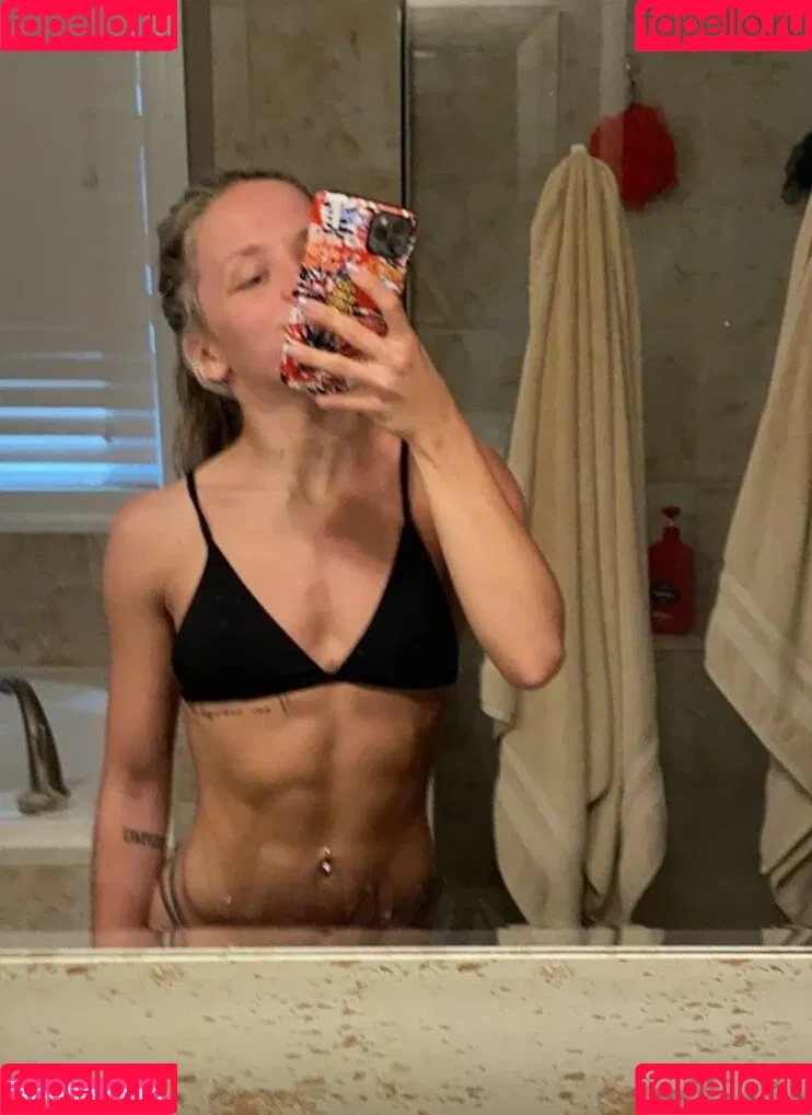 Allie Ross Onlyfans Photo Gallery 