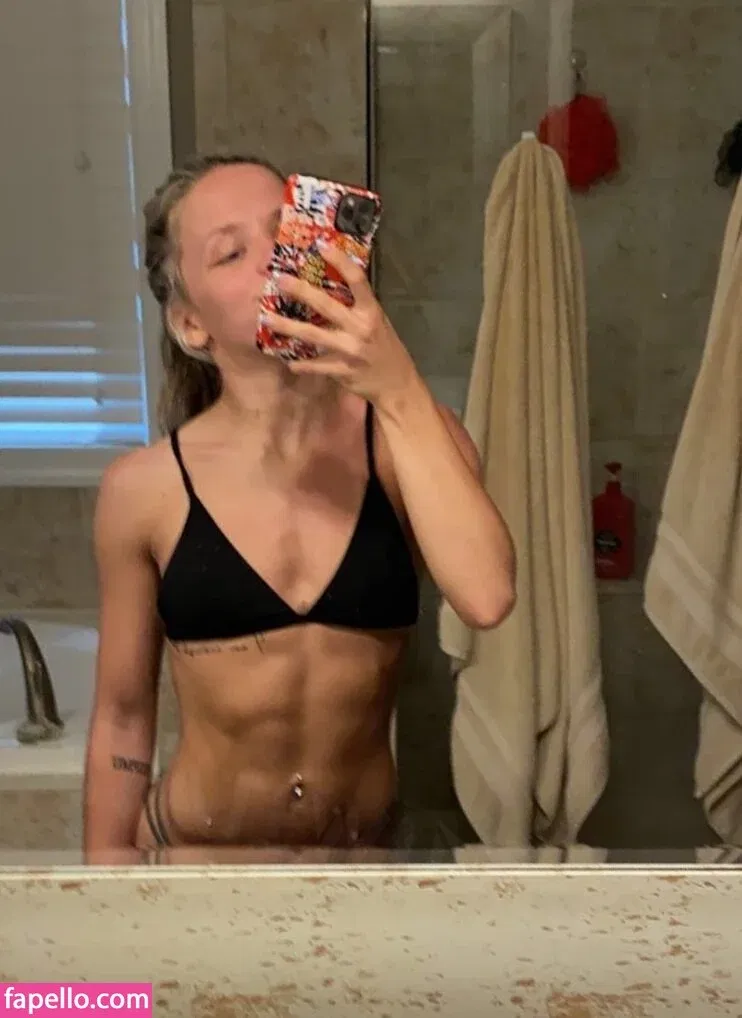 Allie Ross Onlyfans Photo Gallery 