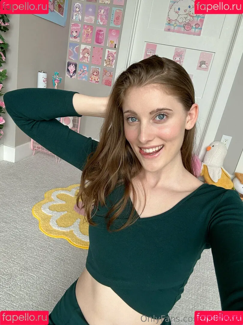 emilybel Onlyfans Photo Gallery 