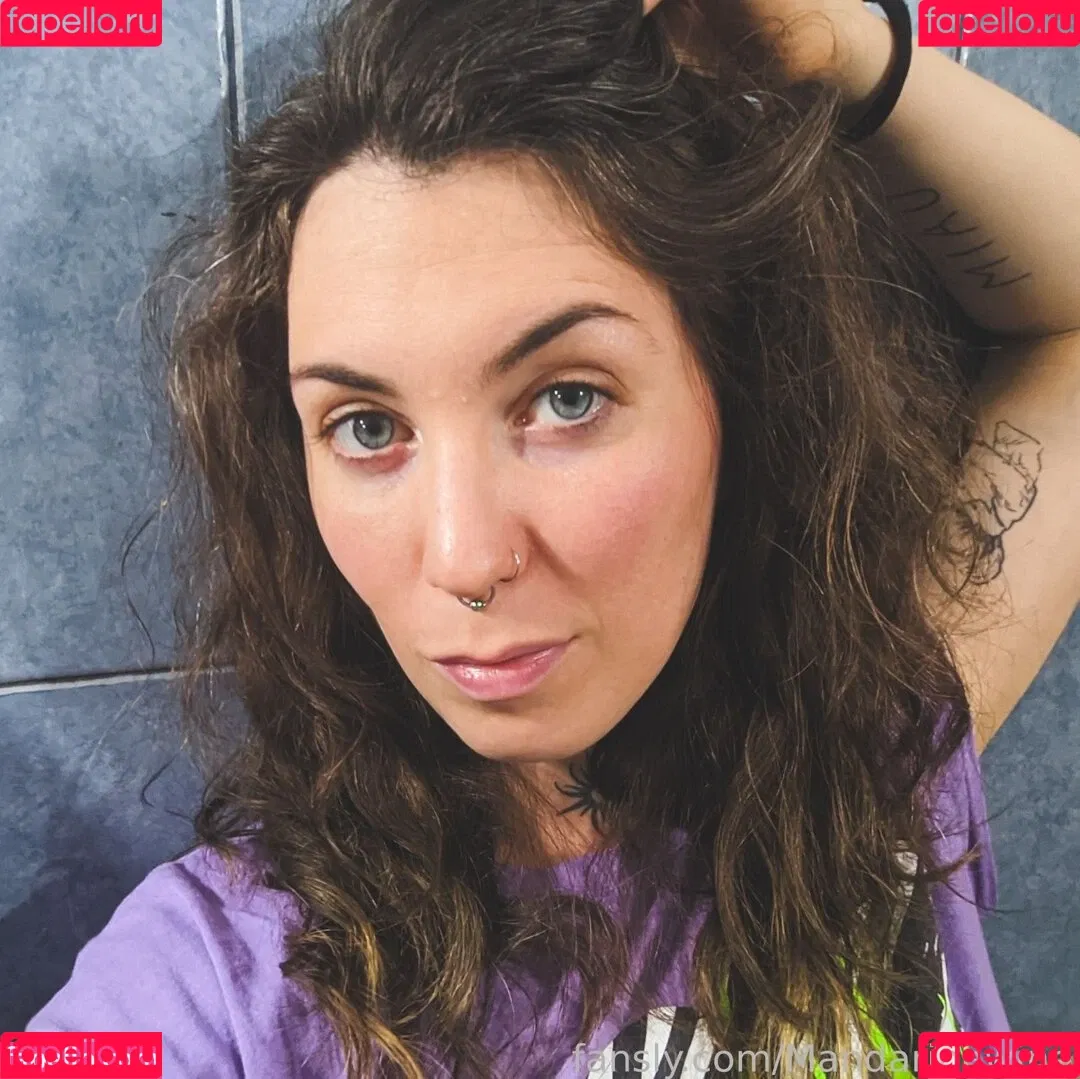 MandarinaWine Onlyfans Photo Gallery 