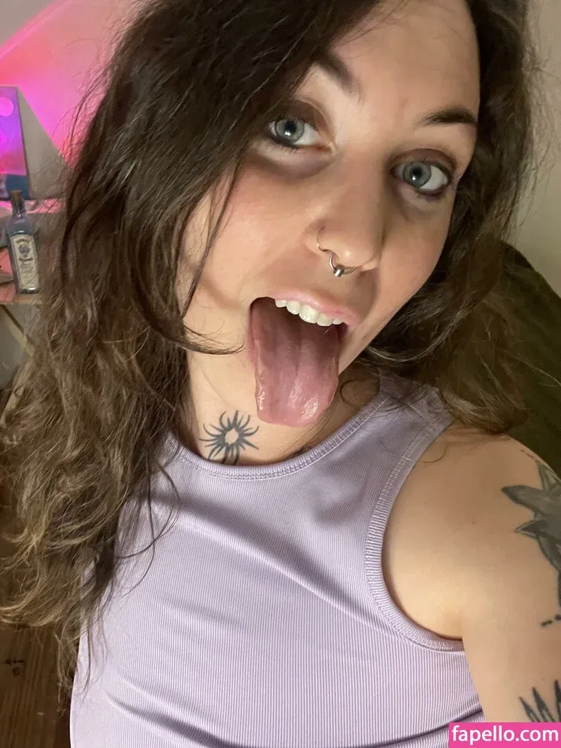 MandarinaWine Onlyfans Photo Gallery 