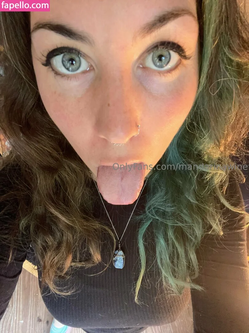 MandarinaWine Onlyfans Photo Gallery 