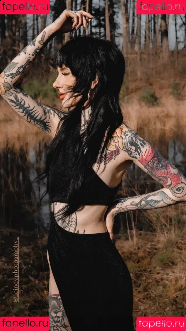 Alina Benson/Alinabnsn Onlyfans Photo Gallery 