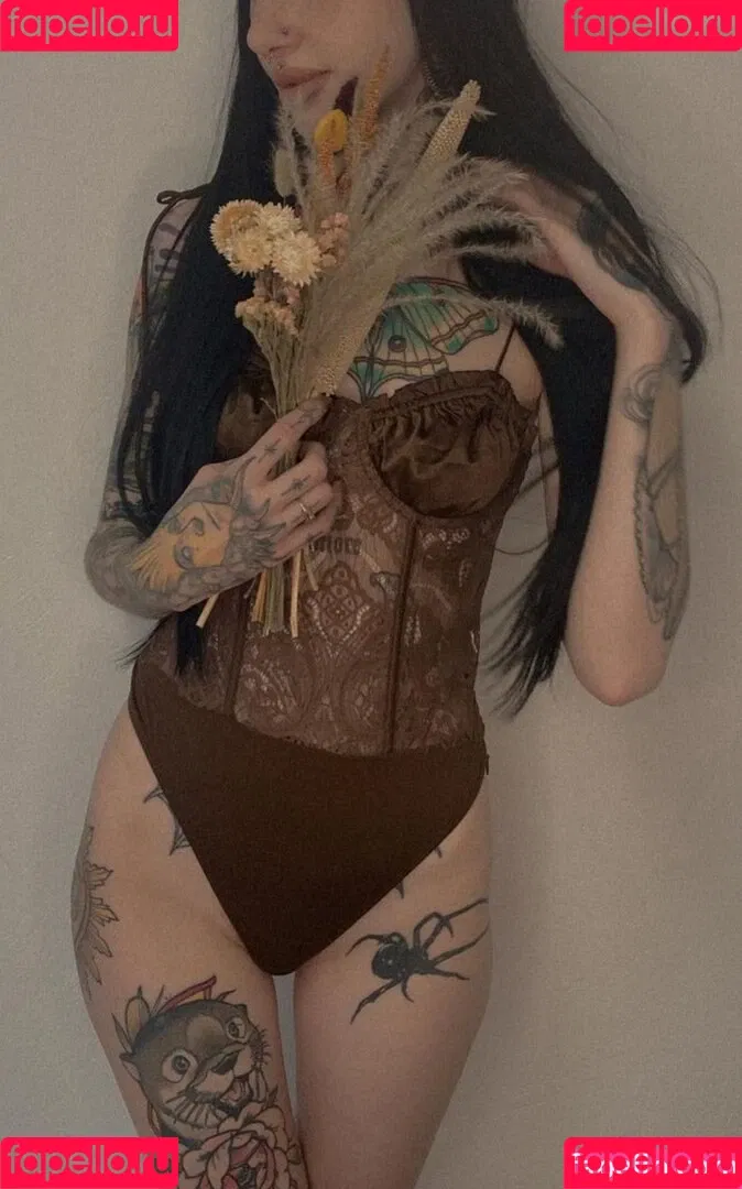 Alina Benson/Alinabnsn Onlyfans Photo Gallery 