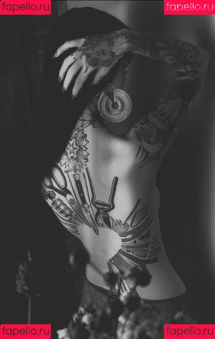 Alina Benson/Alinabnsn Onlyfans Photo Gallery 