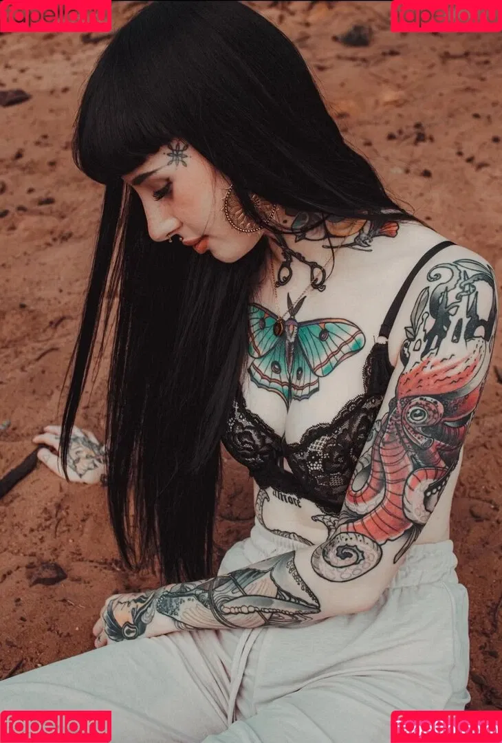 Alina Benson/Alinabnsn Onlyfans Photo Gallery 